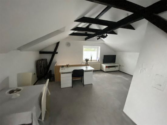 Teilmöblierte Wohnung im Obergeschoss mit Einbauküche in Holtorf zu vermieten